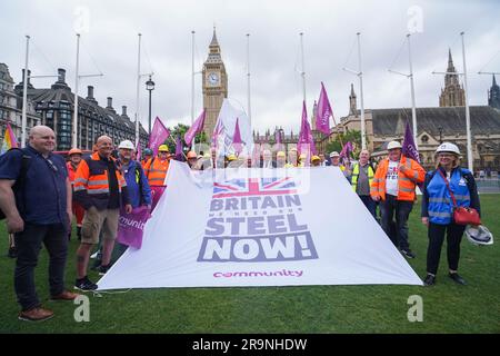 London UK. 28 June 2023  Steelworkers unfurl a banner in  Parliament square  calling on the government to save the UK steel sector  to Invest in green tech to support and save UK steel jobs, and demand that UK-made steel is used in UK public projectsCredit: amer ghazzal/Alamy Live News Stock Photo