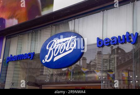 London, UK. 28th June 2023. Exterior view of the Boots store in Piccadilly Circus as the pharmacy and beauty products chain announces it will close 300 shops. Credit: Vuk Valcic/Alamy Live News Stock Photo