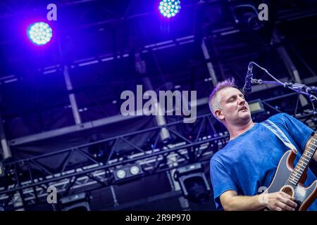 Joe Sumner performing live on stage at Bedford Park in a concert to show support for Dagny and Sting and their music Stock Photo