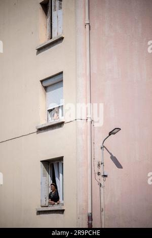 Marseille, France. 28th June, 2023. Illustration (with people) of Benza district in Marseille on June 28, 2023. Photo by Eliot Blondet/ABACAPRESS.COM Credit: Abaca Press/Alamy Live News Stock Photo