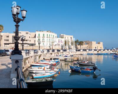 BARI, ITALY - OCTOBER 30, 2021: Harbour with Fortino di Sant Antonio fortress building in Bari Stock Photo