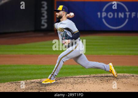 Joey Wiemer home run lifts Brewers past scuffling Mets