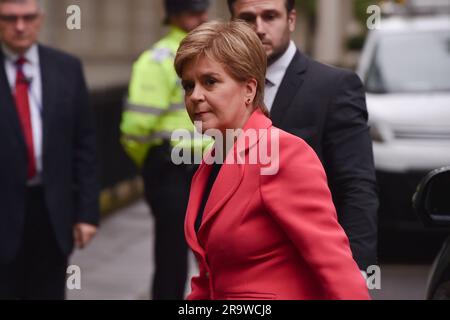 London, England, UK. 29th June, 2023. Former Scottish First Minister NICOLA STURGEON arrives at the Covid-19 Public Inquiry Hearing. (Credit Image: © Thomas Krych/ZUMA Press Wire) EDITORIAL USAGE ONLY! Not for Commercial USAGE! Stock Photo