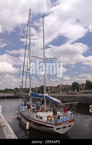 Cumulus Yacht 1938 going through Latchford Lock, MSCC, Ship Canal, Warrington, Cheshire, England, UK, WA4 1NN Stock Photo