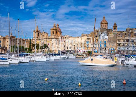 View of Birgu (Vittoriosa) from Valleta, Malta Stock Photo