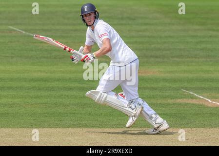 Zak Crawley of England makes two runs during the LV= Insurance Ashes Test Series Second Test Day 2 England v Australia at Lords, London, United Kingdom, 29th June 2023  (Photo by Mark Cosgrove/News Images) Stock Photo