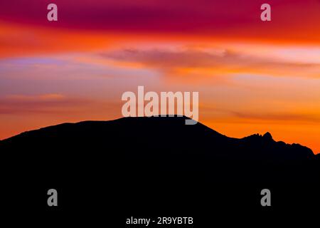 sunrise over sleeping giant mountain near helena, montana Stock Photo