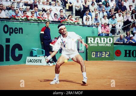 Emilio Sánchez Vicario, spanischer Tennisspieler, bei einem Match circa 1987. Stock Photo