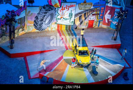 Schwerin, Germany. 29th June, 2023. Actors perform in the musical 'Little Miss Sunshine' on the stage in the castle courtyard. The play has its premiere as part of the Schwerin Castle Festival on 01.07.2023 as a German-language premiere. Credit: Jens Büttner/dpa/Alamy Live News Stock Photo