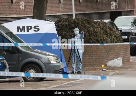 30/06/2023. London, UK.  The scene at Elthorne Road, Islington, north London where A boy, believed to be aged 15 and a man aged 23 were fatality stabbed yesterday evening (Thurs). A double murder investigation has been launched. Photo credit: Ben Cawthra/Sipa USA Stock Photo