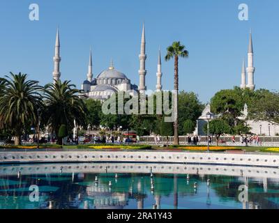 Sultan Ahmed aka Blue Mosque with fountain in front, Sultanahmet neighbourhood, Istanbul, Turkey Stock Photo