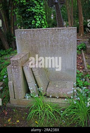 Highgate grave of Jeremy Beadle MBE, 12/04/1948 - 30/01/2008 , writer, TV presenter, curator of oddities, Swain's Lane, London, England, UK,  N6 6PJ Stock Photo