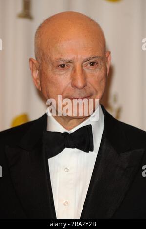 File photo dated 22/02/09 of Alan Arkin at the 81st Academy Awards at the Kodak Theatre, Los Angeles, USA. Mr Arkin who won an Oscar for his role in Little Miss Sunshine has died aged 89, his agent has confirmed to the PA news agency. The American actor also received Academy Award nods for The Russians Are Coming The Russians Are Coming, The Heart Is a Lonely Hunter and Argo. Issue date: Friday June 30, 2023. Stock Photo