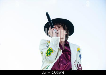 Lysekil, Sweden. 30th Jun 2023. Håkan Hellström during a concert at Pinneviken, Lysekil on June 30, 2023.  Credit: Oskar Olteus / Alamy Live News Stock Photo