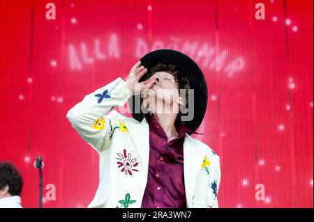 Lysekil, Sweden. 30th Jun 2023. Håkan Hellström during a concert at Pinneviken, Lysekil on June 30, 2023.  Credit: Oskar Olteus / Alamy Live News Stock Photo