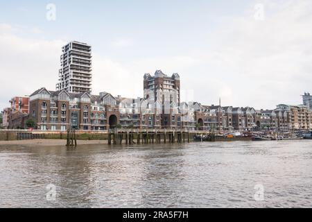 Plantation Wharf riverside development, York Place, Battersea, London, SW11, England, UK Stock Photo