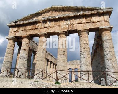 Doric Temple of Segesta, Trapani, Sicily, Italy Stock Photo