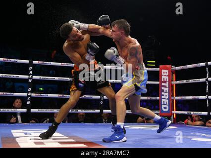 Sam Maxwell (left) is knocked out by Dalton Smith during their British and Commonwealth Super-Lightweight Titles bout at the Utilita Arena Sheffield. Picture date: Saturday July 1, 2023. Stock Photo