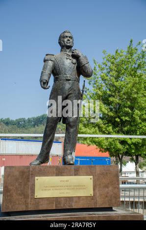 Statue of Bernardo O'Higgins, by sculptor Galvarino Ponce, located in Parque Bicentenario (Bicentennial Park) in the district of Vitacura, Santiago Stock Photo