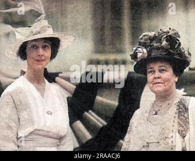 Consuelo, Duchess of Marlborough, formerly Consuelo Vanderbilt (1877 - 1964), American heiress and first wife of Charles Spencer-Churchill, 9th Duke of Marlborough pictured with Mrs O. H. P. Belmont, campaigner for women's suffrage in American, with whom the Duchess was staying at Marble House, Newport.     Date: 1914 Stock Photo