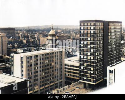 New development in the City of London and the Old Bailey, showing 'modern' office blocks which were built after World War Two.     Date: 1960s Stock Photo