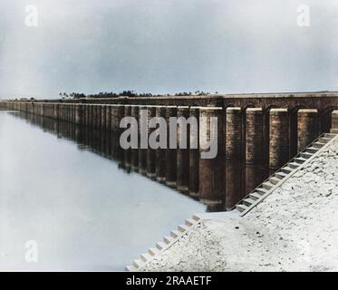 The Assiut or Asyut Barrage on the River Nile, Egypt, from upstream.     Date: 1902 Stock Photo