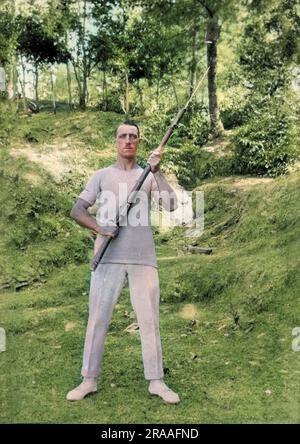 Soldier with a bayoneted rifle, India.     Date: 1918 Stock Photo