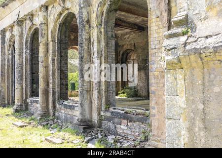 The Grand Entrance, Trentham Hall, Stoke-on-Trent, Staffordshire, showing decline Stock Photo