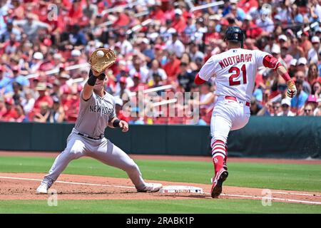 ST. LOUIS, MO - JUL 02: St. Louis Cardinals third baseman Nolan Arenado  (28) fields the ground ball during a game between the New York Yankees and  the St. Louis Cardinals on