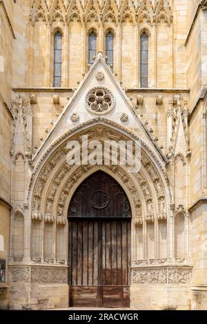 South portal of Bordeaux Cathedral from Place Pey Berland. Cathedral is officially known as the Primatial Cathedral of St Andrew of Bordeaux, France. Stock Photo