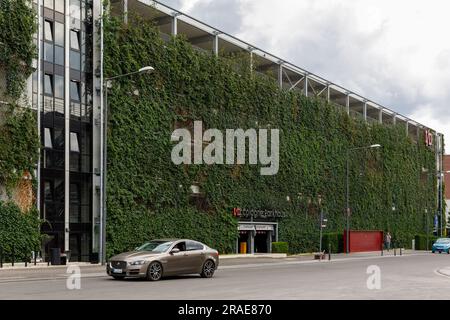 parking garage on Peter-Huppertz street in the I/D Cologne quarter in the district Muelheim, the facade is planted with about 5000 plants on 2000 squa Stock Photo