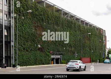 parking garage on Peter-Huppertz street in the I/D Cologne quarter in the district Muelheim, the facade is planted with about 5000 plants on 2000 squa Stock Photo