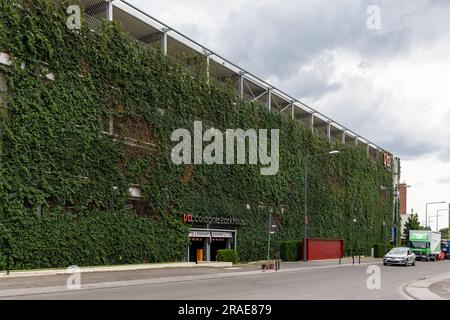 parking garage on Peter-Huppertz street in the I/D Cologne quarter in the district Muelheim, the facade is planted with about 5000 plants on 2000 squa Stock Photo