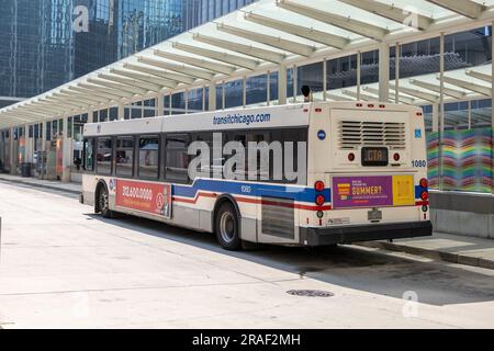 Chicago City Bus At The Union Station Transit Center Downtown Chicago USA Chicago Transit Authority Bus Made By New Flyer Industries Model D40LF Stock Photo