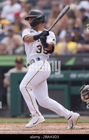 PITTSBURGH, PA - JUNE 29: Pittsburgh Pirates right fielder Henry