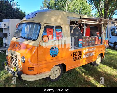 Bordeaux ,  France - 06 27 2023 : renault estafette old-timer side view old retro utility vehicle change into trendy food truck hotdog Stock Photo