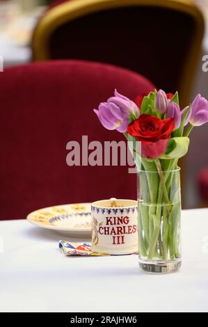 Place settings for the Coronation Big Lunch hosted by Rishi Sunak and his wife Akshata Murty in Downing Street, London, UK. 7th May 2023 Stock Photo