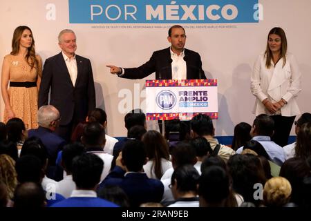 Mexico City, Mexico. 04th July, 2023. July 4, 2023, Mexico City, Mexico: The president of the Chamber of Deputies, Santiago Creel Miranda accompanied by his wife, Paulina Velasco, when registering as a candidate for the candidacy for the Presidency of Mexico, before Marko Cortes, president of the Accion Party Nacional and its general secretary, Cecilia Padron, at the party headquarters in Mexico City. on July 4, 2023 in Mexico City, Mexico (Photo by Luis Barron/Eyepix Group/Sipa USA). Credit: Sipa USA/Alamy Live News Stock Photo