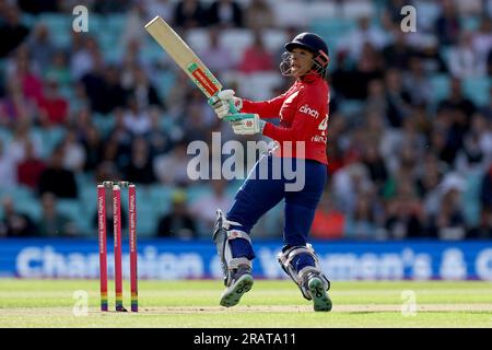 England's Sophia Dunkley in batting action during the second Vitality IT20 match at The Kia Oval, London. Picture date: Wednesday July 7, 2023. Stock Photo