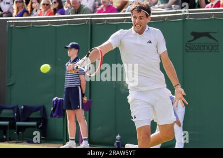 Londres, Inglaterra. 05th July, 2023. Dominic Thiem (AUT) during the 2023 Wimbledon Tournament held in London, England. Credit: Andre Chaco/FotoArena/Alamy Live News Stock Photo