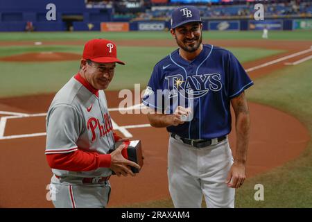 Rays' Zach Eflin receives his 2022 NL championship ring from Phillies