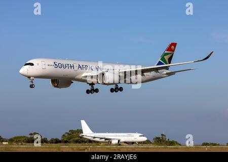 South African Airways Airbus A350-941 (Reg: OE-IPK, Ex ZS-SDC