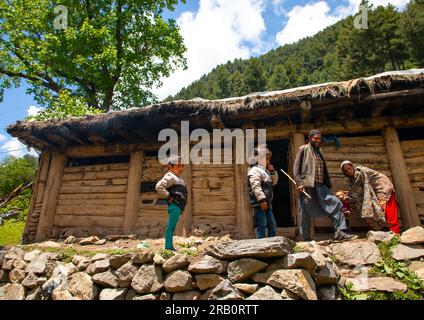 Gujjar Bakerwal nomad home for the summer, Jammu and Kashmir, Kangan, India Stock Photo