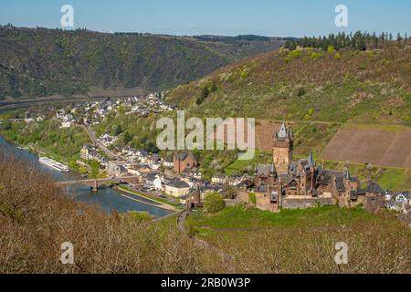 Reichsburg Cochem above Cochem, Moselle, Moselle Valley, Rhineland-Palatinate, Germany Stock Photo