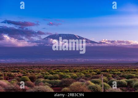 Emali Kimana Oloitokitok Road Highway Amboseli National Park Mount ...