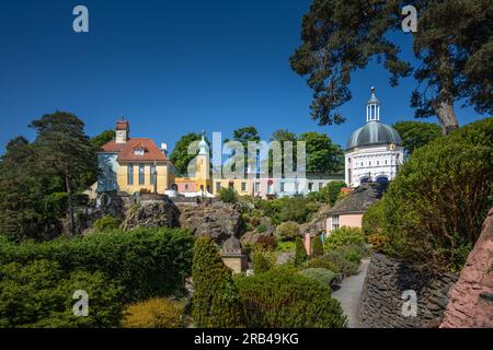 Chantry Row & Pantheon, Portmeirion, North Wales, UK Stock Photo