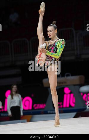 Darja VARFOLOMEEV wins the singles all-around, Darja VARFOLOMEEV, TSV Schmiden, action with the clubs, gymnastics, rhythmic gymnastics, singles all-around, on July 6th, 2023 in Duesseldorf/Germany. The finals 2023 Rhine-Ruhr from 06.07 - 09.07.2023 Stock Photo