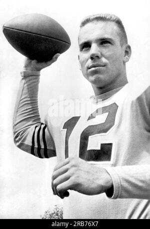 Roger staubach hi-res stock photography and images - Alamy