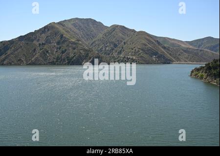 The Santa Felicia Dam at Lake Piru reservoir located in Los Padres National Forest and Topatopa Mountains of Ventura County, California. Stock Photo