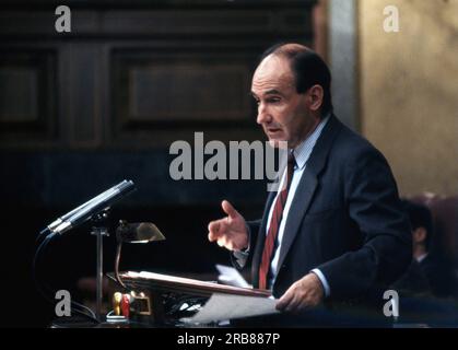 MIQUEL ROCA JUNYENT. ABOGADO Y POLITICO ESPAÑOL.1940-. UNO DE LOS PADRES DE LA CONSTITUCION DE 1978. DURANTE UNA INTERVENCION EN EL CONGRESO DE LOS DIPUTADOS. Stock Photo